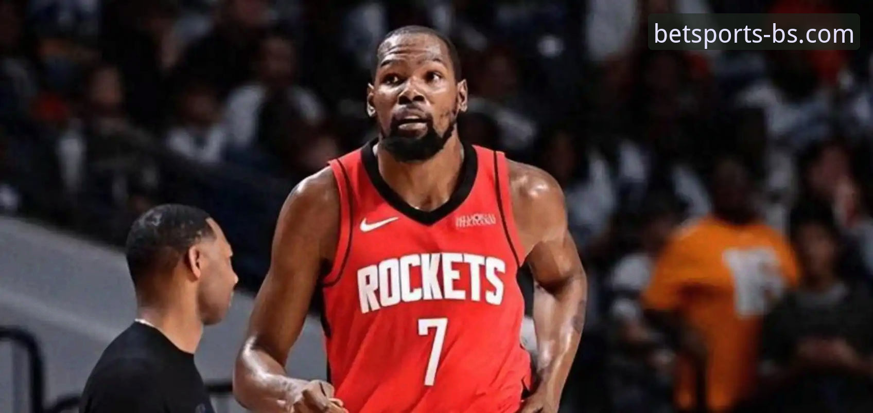 火箭连胜vs尼克斯连败：杜兰特27分主导休斯顿主场大胜，b体育深度解析赛事关键转折